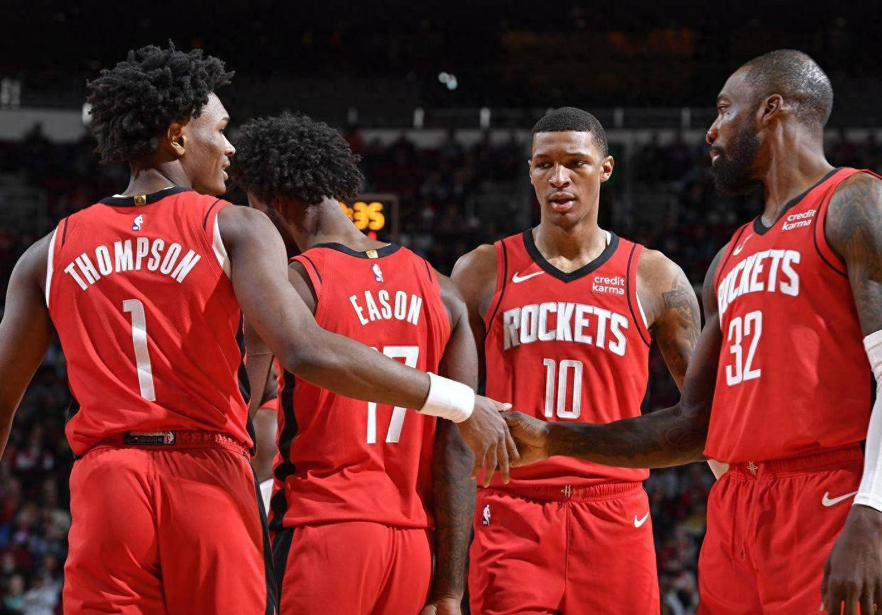 维尼修斯：友谊赛能帮巴西积累经验；我们都很喜欢和安帅共事（维尼修斯称热身赛助巴西增长阅历：全队都乐于与安帅共事）