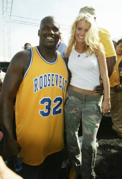 马杜埃凯vs布鲁日全场数据：射门4次进2球，成功过人3次（马杜埃凯战布鲁日：4射2中，成功过人3次）