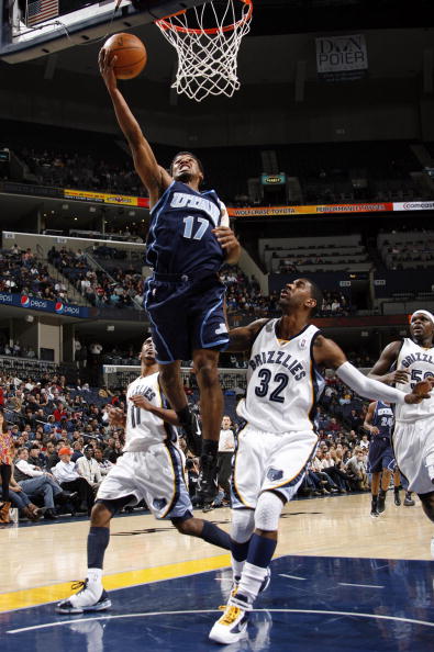 Shams：布克遭遇右腹股沟拉伤，一周后重新接受评估（Shams：布克右腹股沟拉伤，一周后复查）