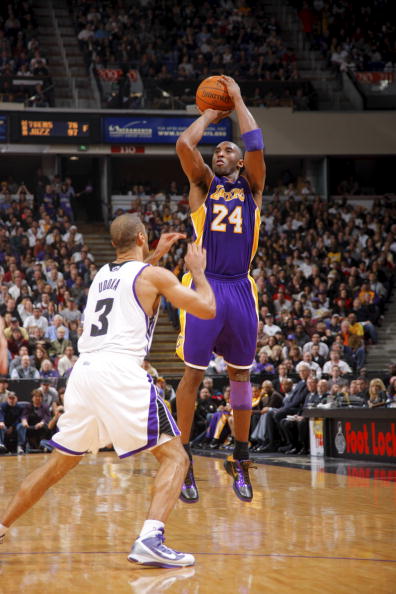 西蒙：库尔图瓦是世界最佳门将，他扑不出的球谁也扑不出来（西蒙称库尔图瓦为世界第一门将：他都扑不到的球，别人更不可能）